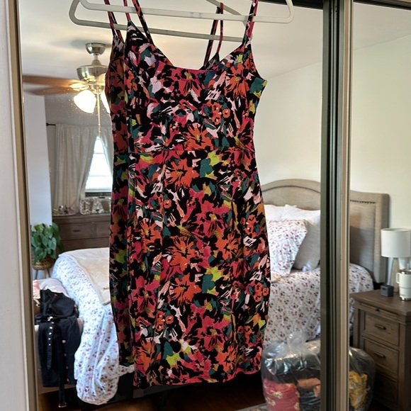 GUESS Bodycon Dress - Picture 4 of 4